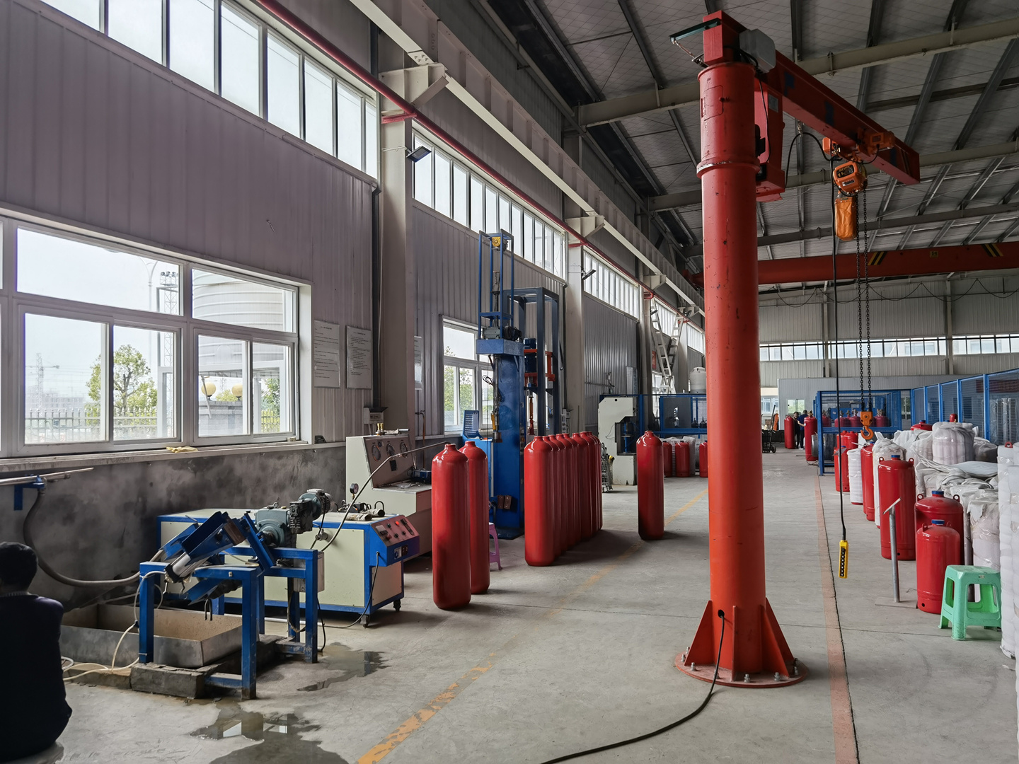 做無縫氣瓶檢測(cè)的年限和重要性