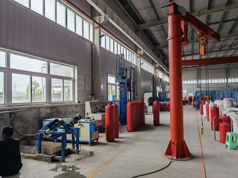 七氟丙烷氣體充裝時(shí)需要注意的事項(xiàng)