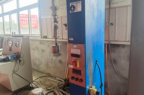 七氟丙烷鋼瓶擰閥機(jī)